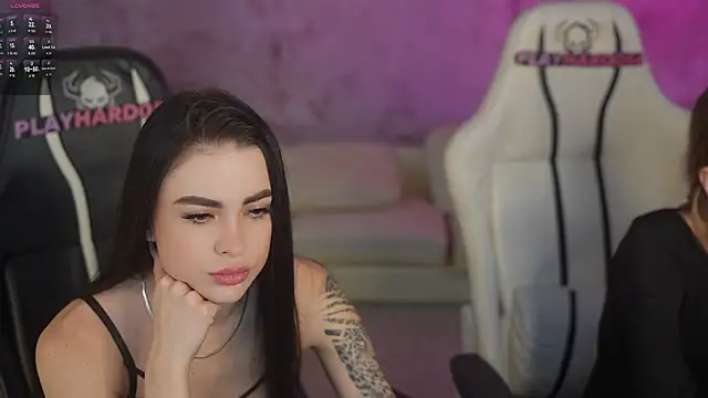 Tina Breeze online show from 02.12.26