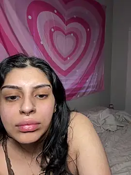 ThickerThanYoBitch online show from 02.19.26