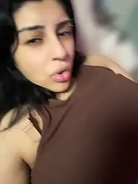 ThickerThanYoBitch online show from 04.25.26