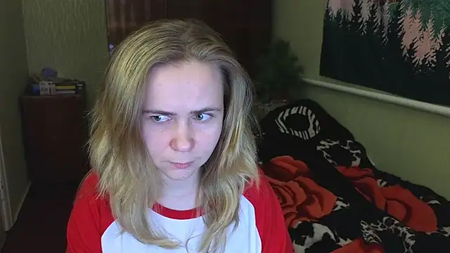 Snapshot of Riley_Roo chatting on 12.22.24 Riley Roo online show from 12.22.24