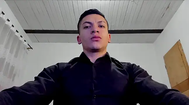 Snapshot of aquiles_51 chatting on 12.05.24 aquiles 51 online show from 12.05.24