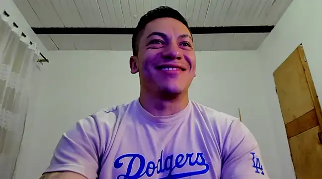 Snapshot of aquiles_51 chatting on 12.14.24 aquiles 51 online show from 12.14.24