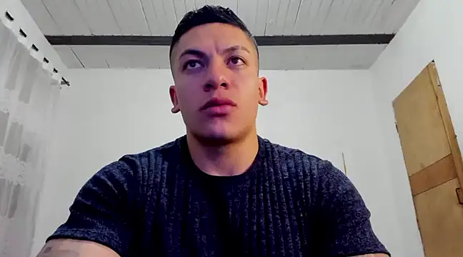 Snapshot of aquiles_51 chatting on 12.16.24 aquiles 51 online show from 12.16.24