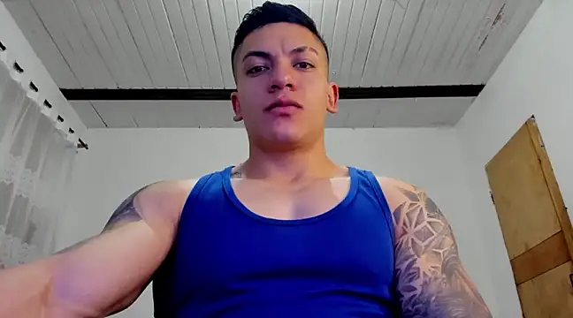 Snapshot of aquiles_51 chatting on 12.21.24 aquiles 51 online show from 12.21.24