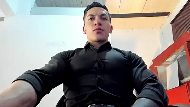 Snapshot of aquiles_51 chatting on 09.30.25 aquiles 51 online show from 09.30.25