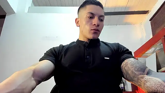 Snapshot of aquiles_51 chatting on 11.07.25 aquiles 51 online show from 11.07.25