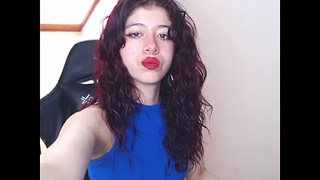 SuzzyyM online show from 02.05.25