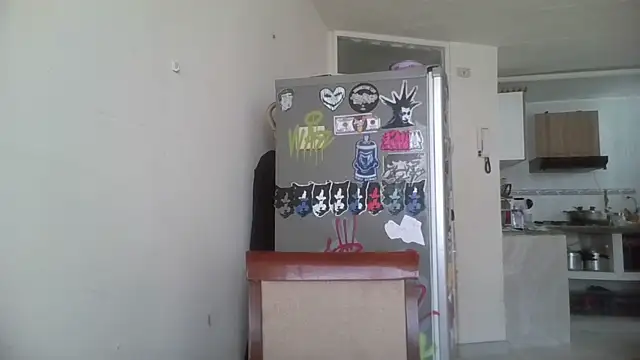 SuzzyyM online show from 02.15.25