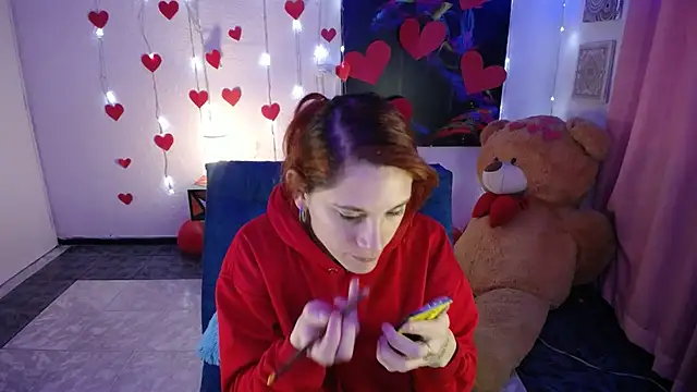 IsaBaileys  online show from 02.18.25