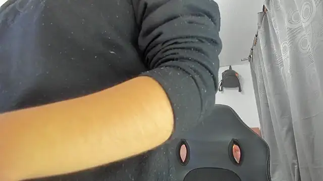 saralolo420 online show from 01.14.25