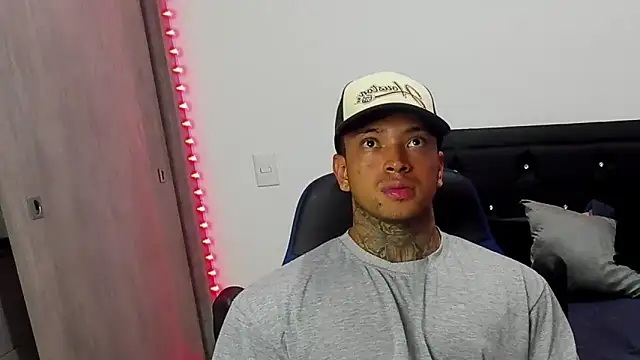 Stiven collins online show from 02.25.25