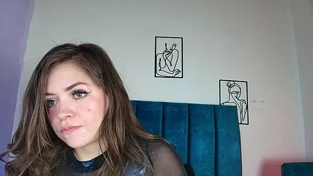 Snapshot of ale_blossom chatting on 03.05.25 ale blossom online show from 03.05.25