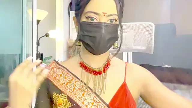 Snapshot of Monalisadon018 chatting on 11.27.25 Monalisadon018 online show from 11.27.25