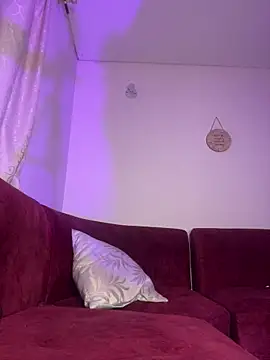 Chloemercury online show from 12.16.25