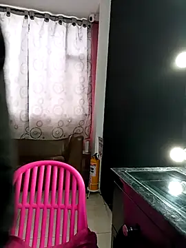 Cute Penelope online show from 02.15.25