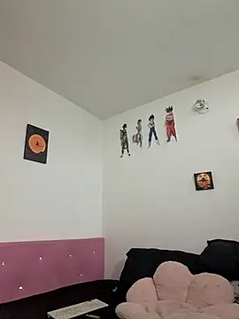 Snapshot of Honey-420- chatting on 10.12.25 Honey-420- online show from 10.12.25