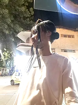 Snapshot of Honey-420- chatting on 11.01.25 Honey-420- online show from 11.01.25