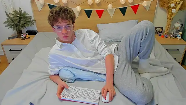 Fandi 777 online show from 01.24.25