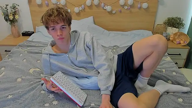 Fandi 777 online show from 03.20.25