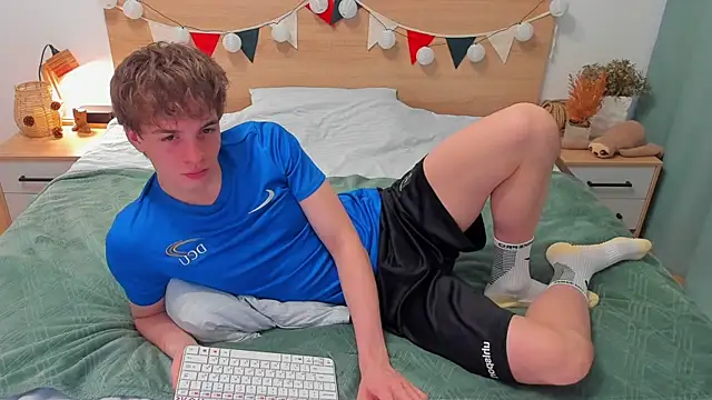 Fandi 777 online show from 11.12.25