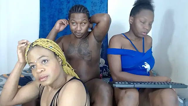 sexxxtreeme  online show from 03.04.25