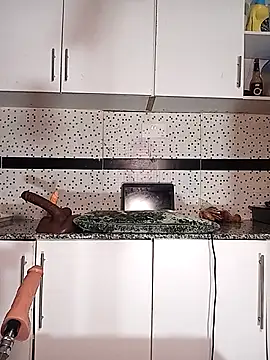 Bella045 online show from 10.14.25