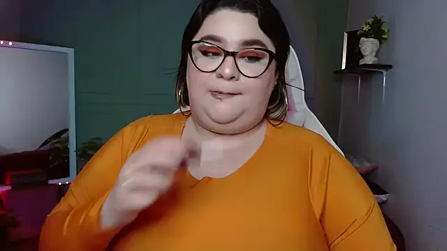 Snapshot of tiffany_laurens chatting on 12.06.24 tiffany laurens online show from 12.06.24