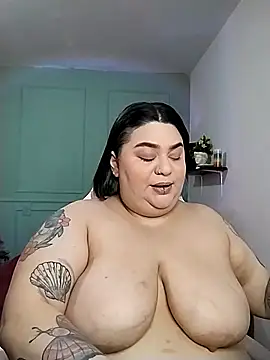 Snapshot of tiffany_laurens chatting on 01.04.25 tiffany laurens online show from 01.04.25