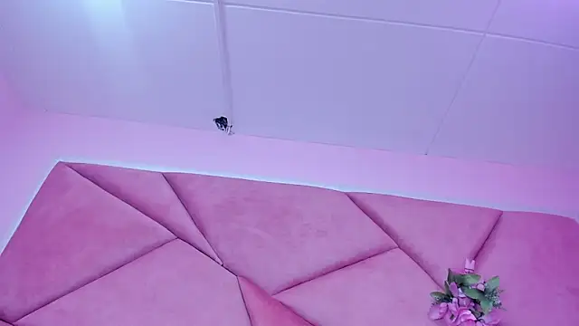 LilithCooperr  online show from 12.13.24