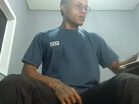 grandominantex1 online show from 12.04.24