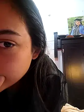 littlemelii online show from 12.29.24