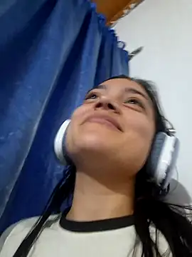 littlemelii online show from 01.15.25