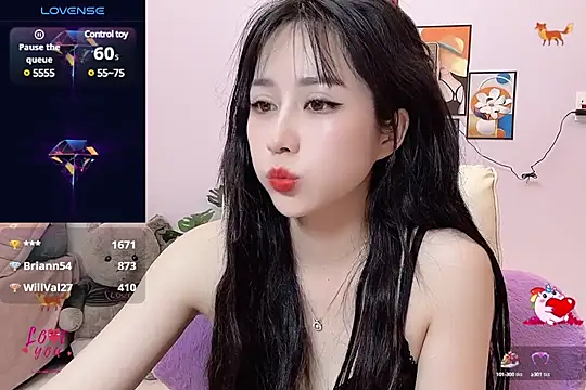  LLisa  online show from 03.20.25