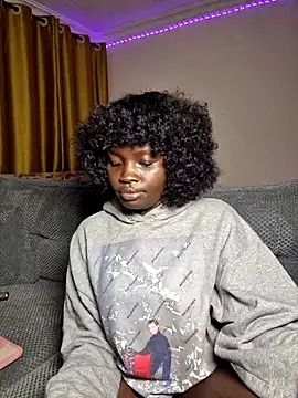 Mon cherrie  online show from 09.09.25