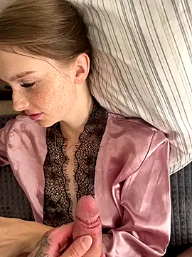 lovelly molly online show from 09.12.25