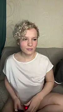 MrMrsRight online show from 03.11.25