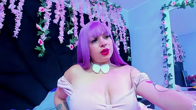 Snapshot of Cocoo_Nuth chatting on 02.09.25 Cocoo Nuth online show from 02.09.25