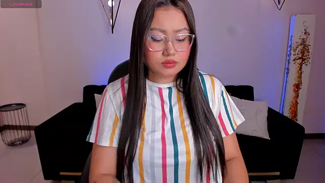 AmberLewis  online show from 03.05.25