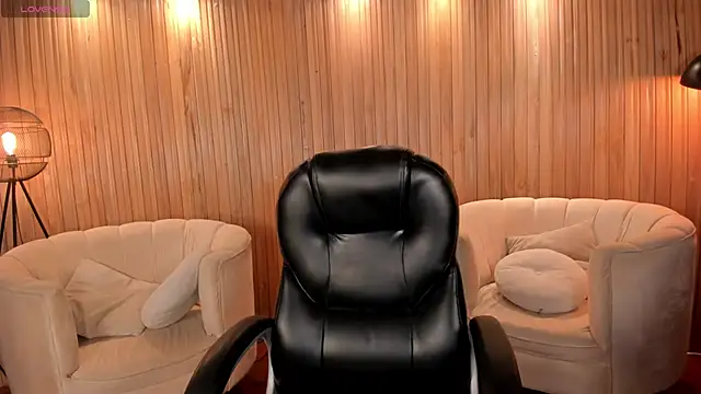 AmberLewis  online show from 09.21.25