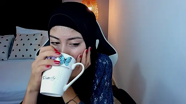 chaymae nah  online show from 12.19.24