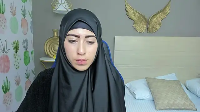 chaymae nah  online show from 01.09.25