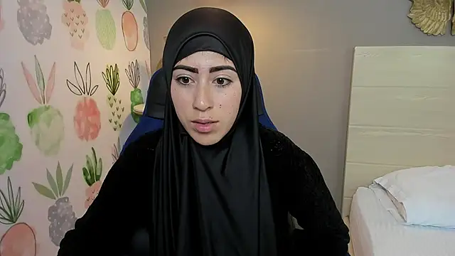 chaymae nah  online show from 01.09.25