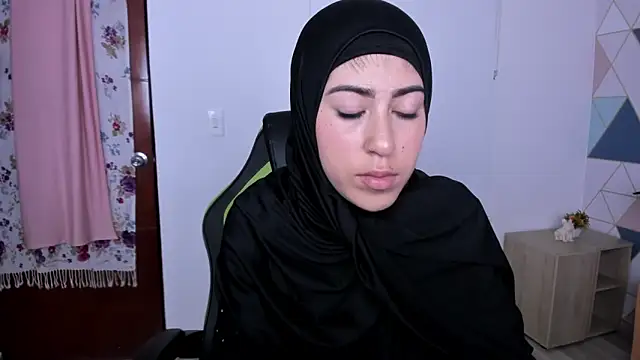 chaymae nah  online show from 03.17.25