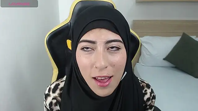 chaymae nah  online show from 03.21.25