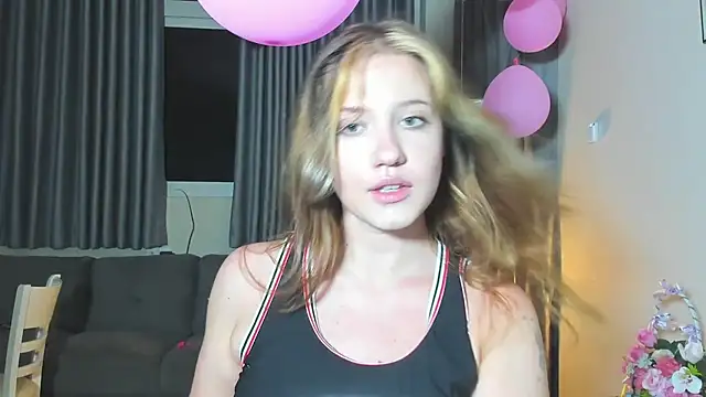 HanahCute online show from 03.07.25