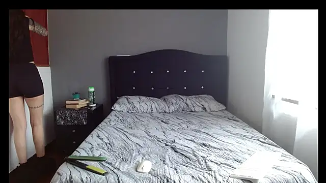 Emilia 1995 online show from 02.25.26