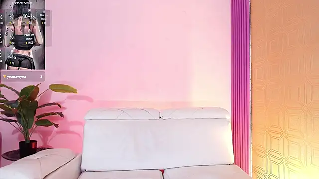 Snapshot of ABRILFACCINI chatting on 03.12.25 ABRILFACCINI online show from 03.12.25