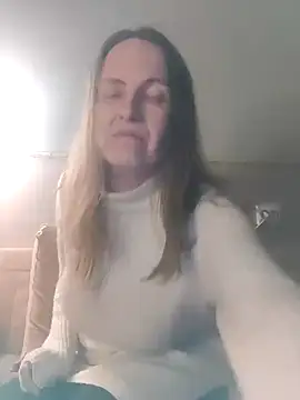 Evelina cute online show from 12.24.24