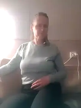 Evelina cute online show from 01.04.25