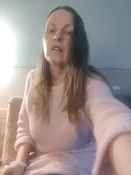 Evelina cute online show from 01.17.25